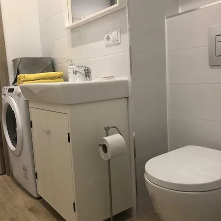 Apartament Pernavas Park & Bed