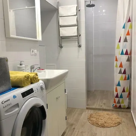 Apartament Pernavas Park & Bed *